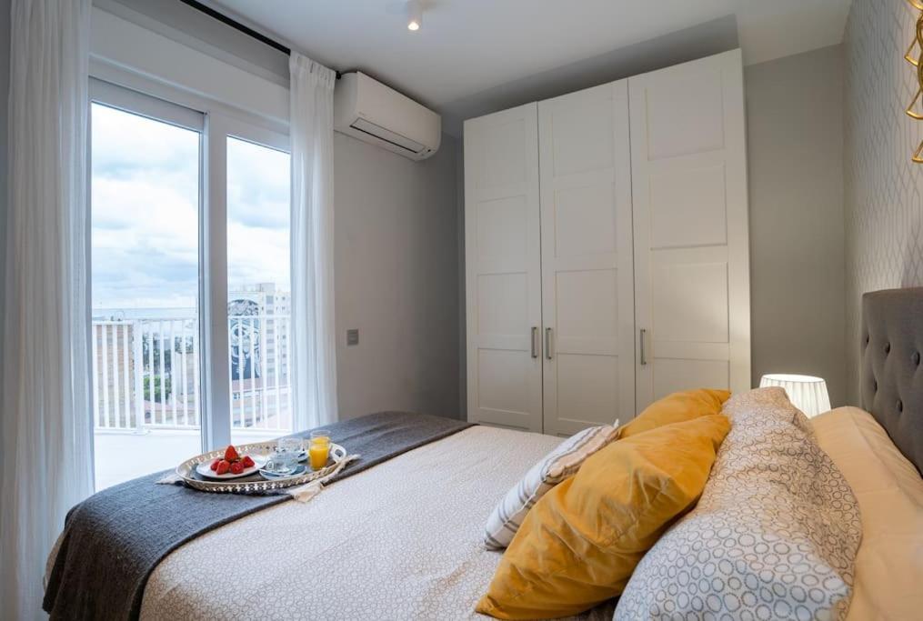 Sea Views Penthouse City Center Malaga Bagian luar foto